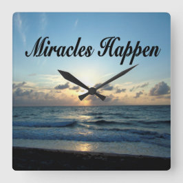 MIRACLES HAPPEN QUADRATISCHE WANDUHR