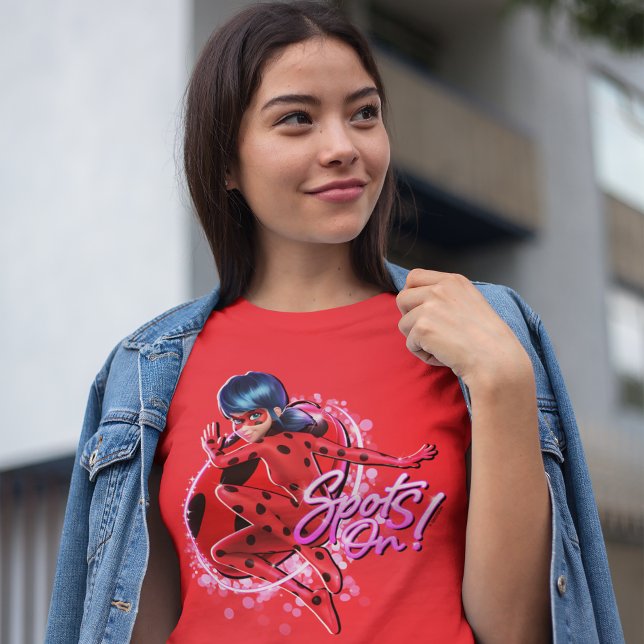 Miraculous Ladybug | Grafische Punkte T-Shirt (Woman wearing t-shirt)
