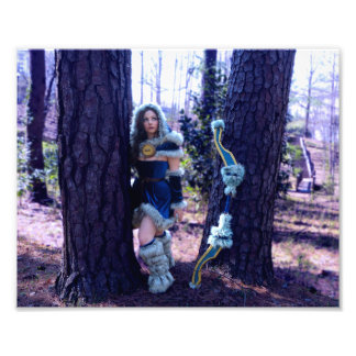 Mirana im Wald verloren Fotodruck