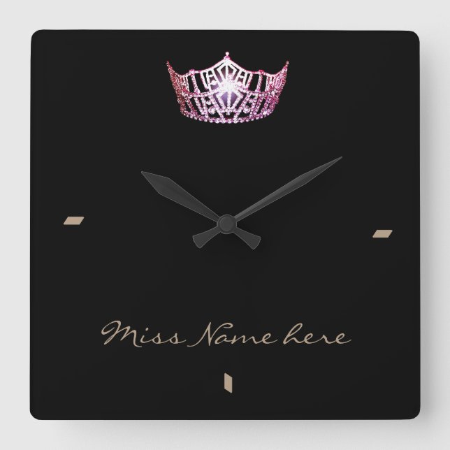 Miss America style Pink Crown Clock Quadratische Wanduhr (Vorderseite)