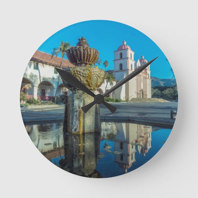 Mission Santa Barbara Runde Wanduhr (Vorderseite)