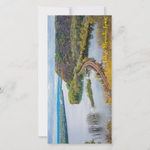 Mississippi River und Wooded Bluffs