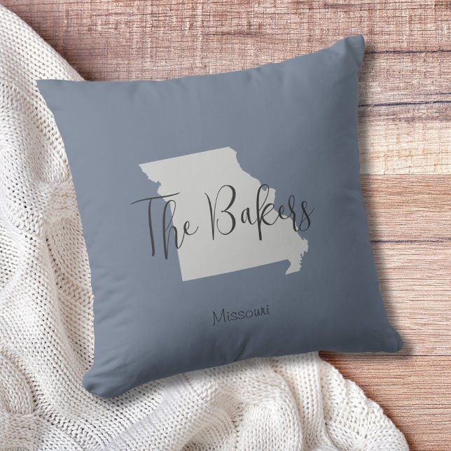 Missouri Staat Family Name Throw Pillow Kissen (Show pride for your state and personalize it!  "love makes this house a home in <your state>")