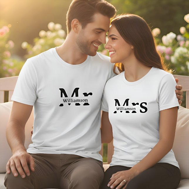 Mister Family Name Custom Couples Mens  White T-Shirt (Von Creator hochgeladen)