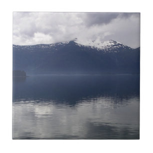 Misty Alaskan Sea in Shades of Blue Fliese