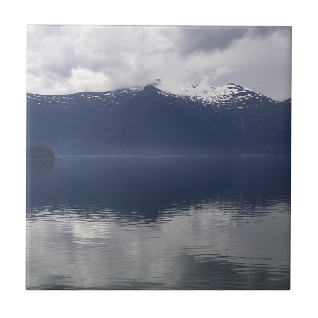 Misty Alaskan Sea in Shades of Blue Fliese (Vorderseite)