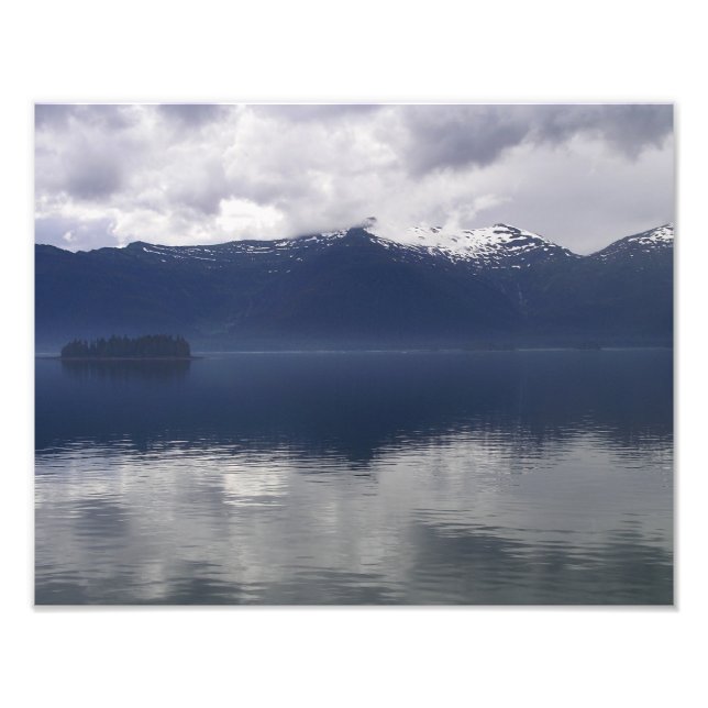 Misty Alaskan Sea in Shades of Blue Fotodruck (Vorne)