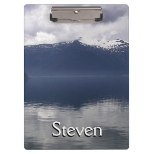 Misty Alaskan Sea in Shades of Blue Klemmbrett