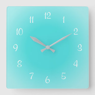 Misty Edges Aqua Blue Mattiert Design Soft Colors Quadratische Wanduhr