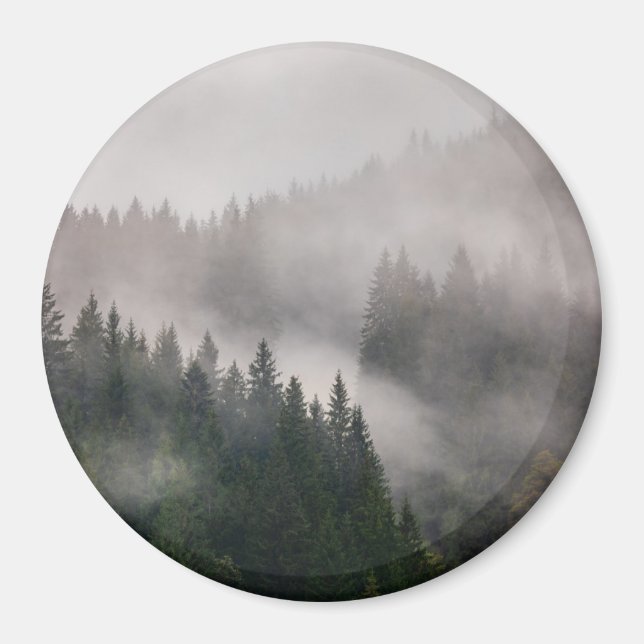 Misty Forest in den Bergen Magnet (Vorne)