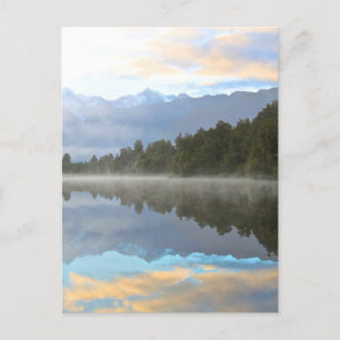 Misty Lake Trees Reflection Ruhige Landschaft Postkarte