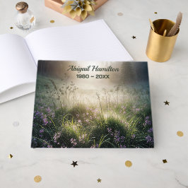 Misty Morning Wiese mit Wildblumen Gästebuch