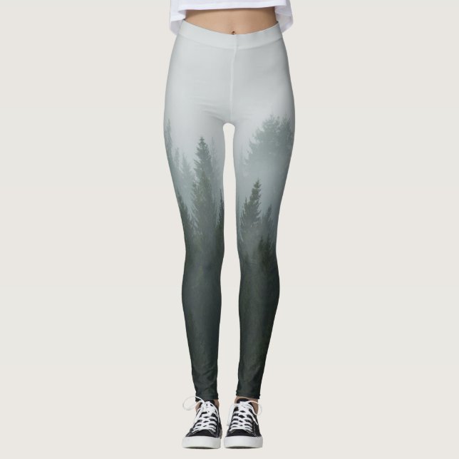 Misty Mountain Forest Autumn Fog Leggings (Vorderseite)