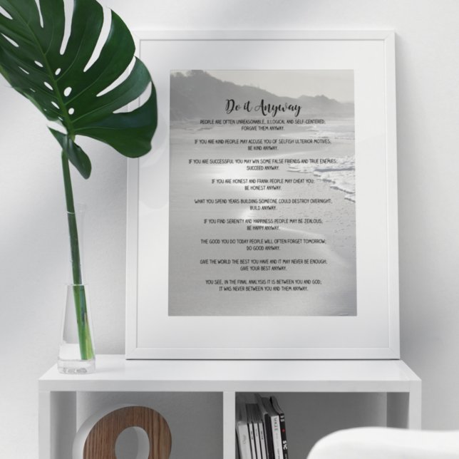 Misty Ocean Beach macht es auf jeden Fall Fotodruck (Von Creator hochgeladen)