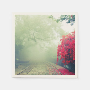 Misty Railroad Tracks Landschaftliches Foto Hochze Serviette