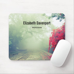 Misty Railroad Tracks Landschaftliches Foto Mousepad