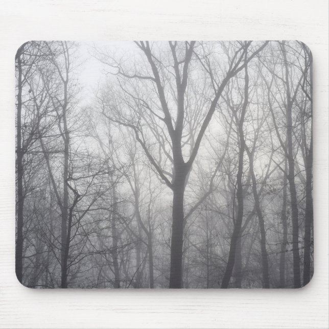 Misty Trees Gray Woodland Mousepad (Vorne)