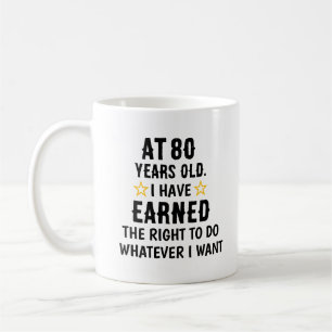 Mit 80 Jahren haben sich das Recht erworben, das z Kaffeetasse