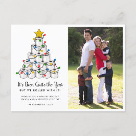 Mit dem Toilettenpapier gerollt Weihnachtsbaum Fot Feiertagspostkarte