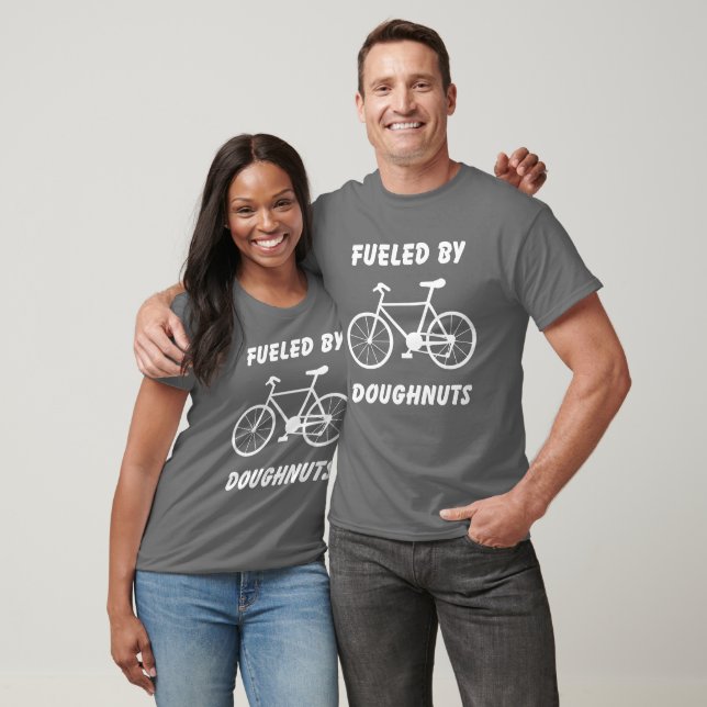Mit Doughnüssen gespeist T-Shirt (Unisex)