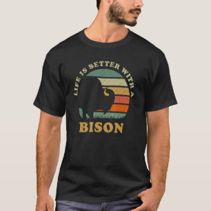 Mit einem Bison indianischer amerikanischer Büffel T-Shirt