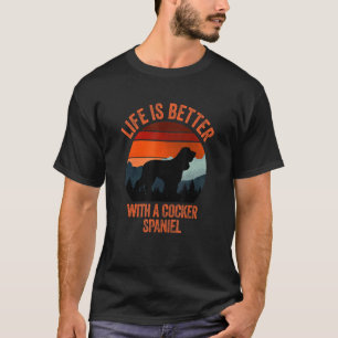 Mit einem Cocker Spaniel Vintag bekümmert T-Shirt