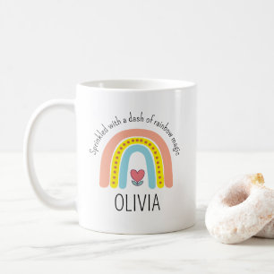 Mit einem Hauch von Regenbogen-Magie bestreut Kaffeetasse