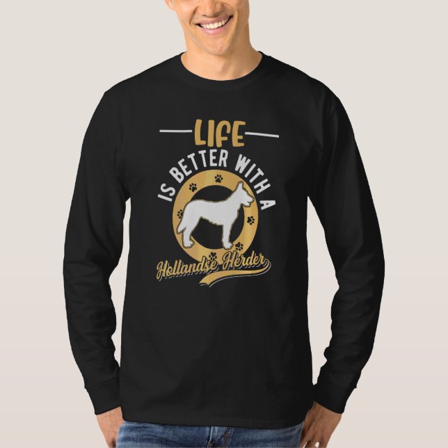 Mit einem Hollandse Herder T-Shirt (Vorderseite)