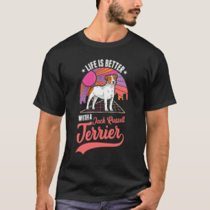 Mit einem Jack Russell Terrier T-Shirt