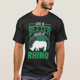 mit einem Rhino Nashorn T-Shirt