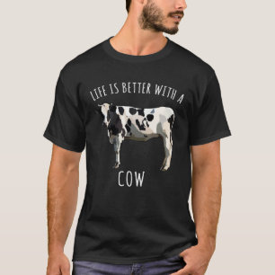 Mit einer schwarz-weißen Kuh landwirtschaftliches T-Shirt