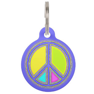 Mit Farben gefülltes PEACE-Zeichen 1 Haustiermarke