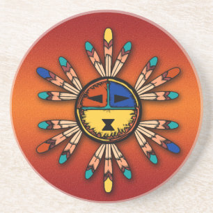 Mit Federn versehenes Katsina Sun stellen Untersetzer