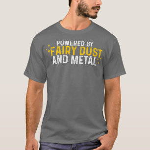mit feinem Staub und Metall betrieben — T-Shirt