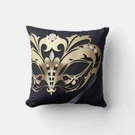 Mit Filigran geschmückter Kissen
