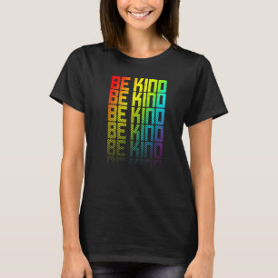 Mit freundlichem LGBTQ+-Rainbow-Gay Pride-Textfade T-Shirt
