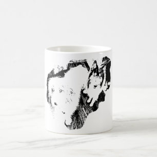 Mit freundlichen Augen, zarter Arm Kaffeetasse