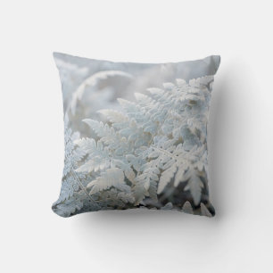 Mit Frost bedeckte Farnwedel Winter Nahaufnahme Kissen