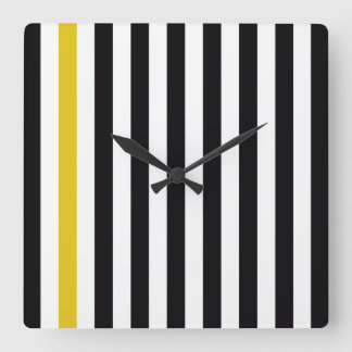 mit gelbem Streifen Quadratische Wanduhr