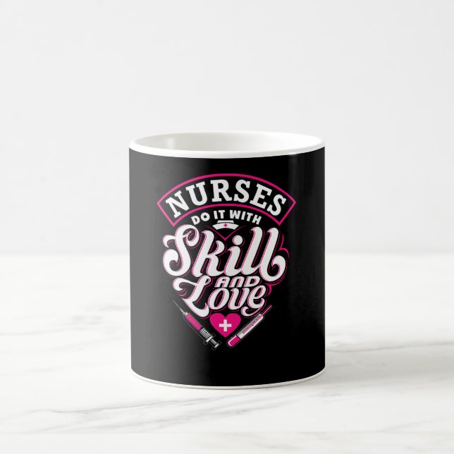 Mit Geschick und Liebe Kaffeetasse (Mittel)