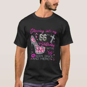 Mit Gottes Gnade in meinen 66. Geburtstag eintrete T-Shirt