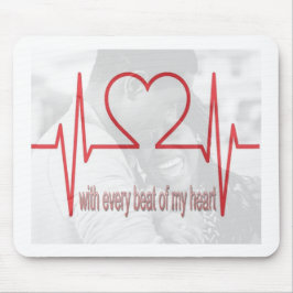 Mit jedem Schlag Mousepad