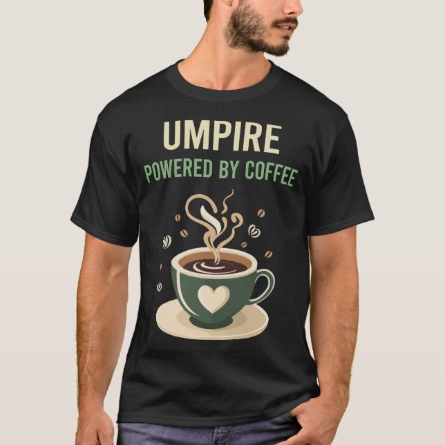 Mit Kaffeemaschine betrieben T-Shirt (Vorderseite)