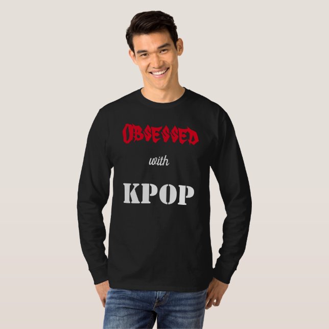 Mit KPOP besessen T-Shirt (Vorne ganz)
