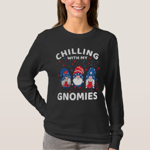 Mit meinen Gnomen abkühlen am 4. Juli Gnome Girls T-Shirt