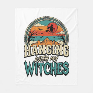 Mit meinen Hexen abhängen Vintage Halloween Design Fleecedecke