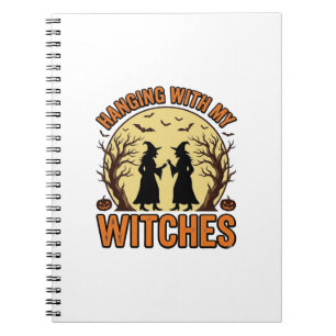 Mit meinen Hexen abhängen Vintage Halloween Design Notizblock