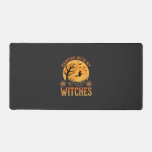 Mit meinen Hexen Halloween Schreibtischunterlage