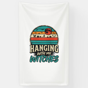 Mit meinen Hexen hängend Vintage-Halloween-Shirt D Banner