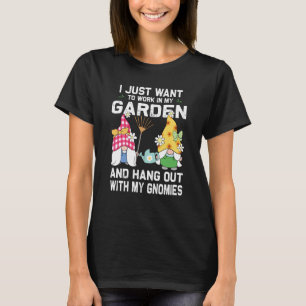 Mit meiner Gnomie-Gnome-Statue Gartenarbeit gno T-Shirt